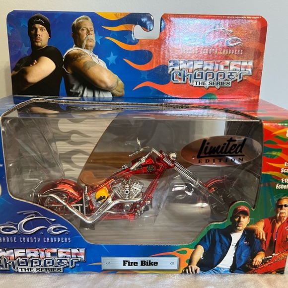 NWT | Fire Bike | American Chopper | Scale 1:18 - Picture 1 of 3